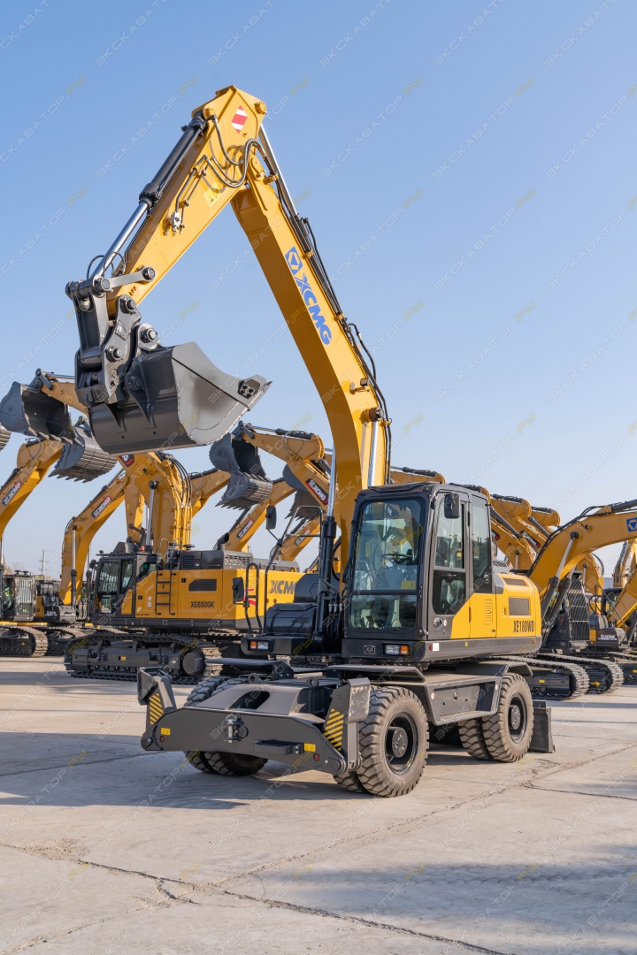XCMG XE180WD [2]