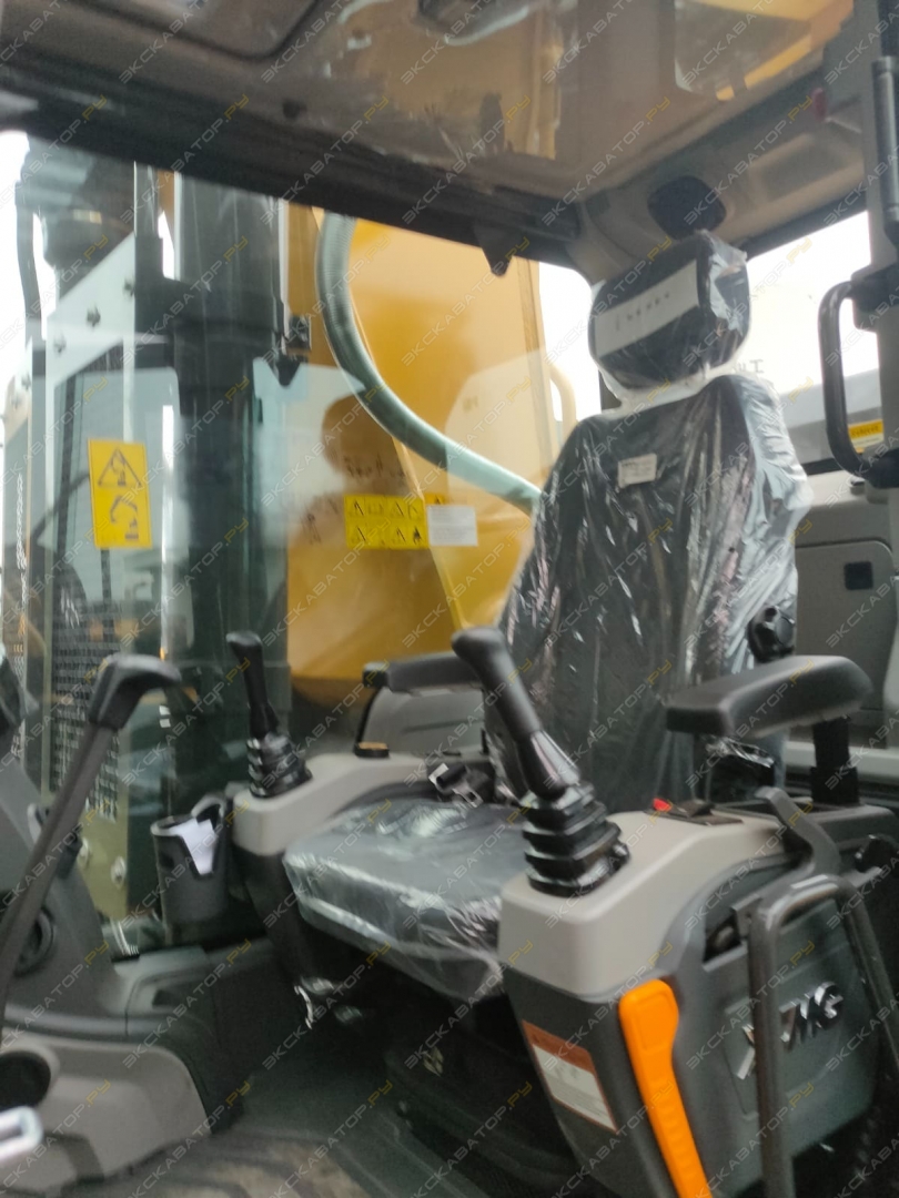 XCMG XE690DK [4]