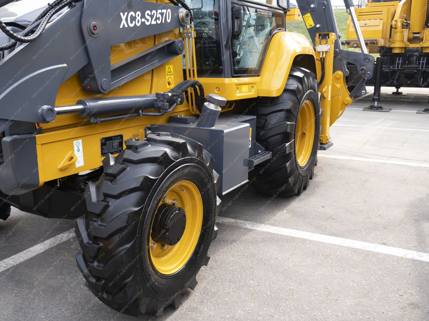 XCMG XC8-S2570 [3]
