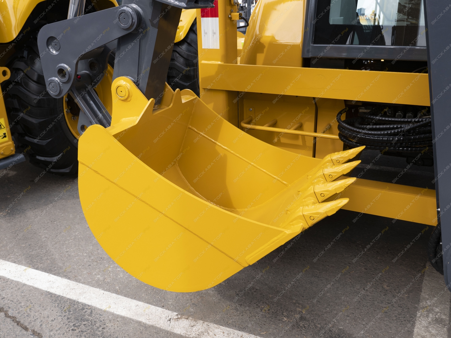 XCMG XC8-S2570 [7]