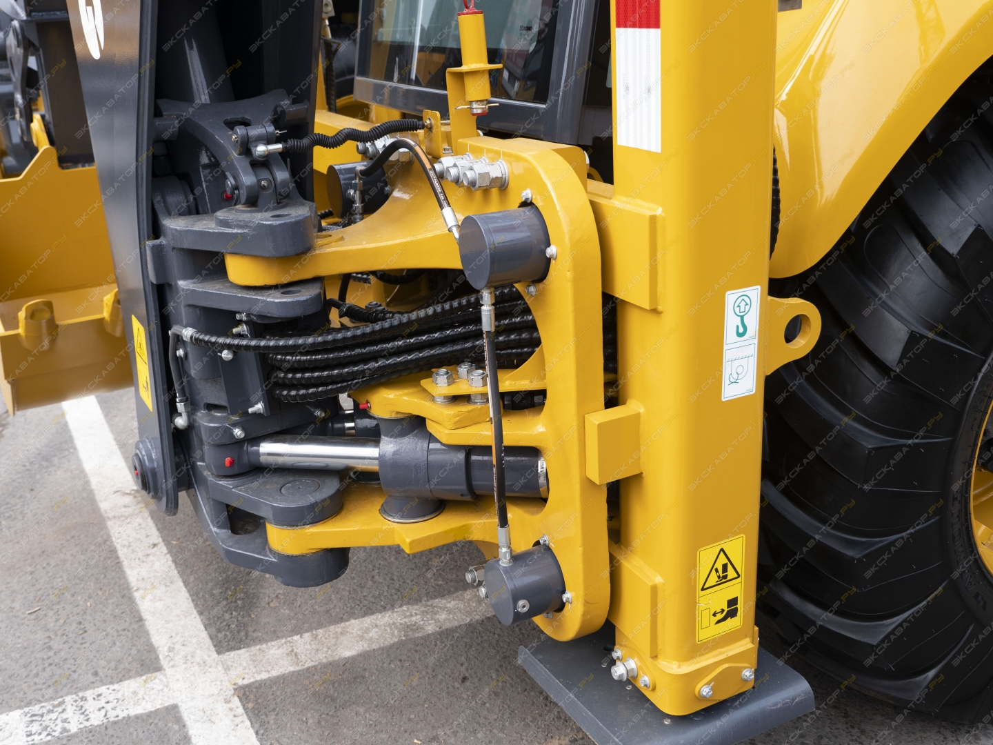 XCMG XC8-S2570 [10]