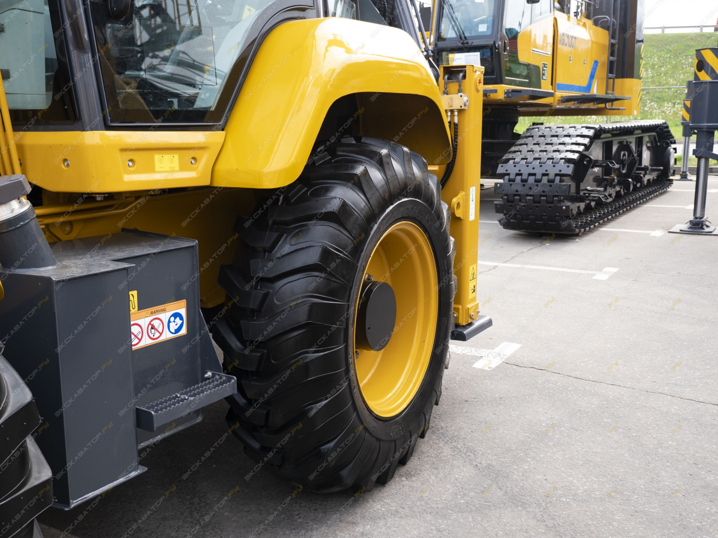 XCMG XC8-S3570 [6]