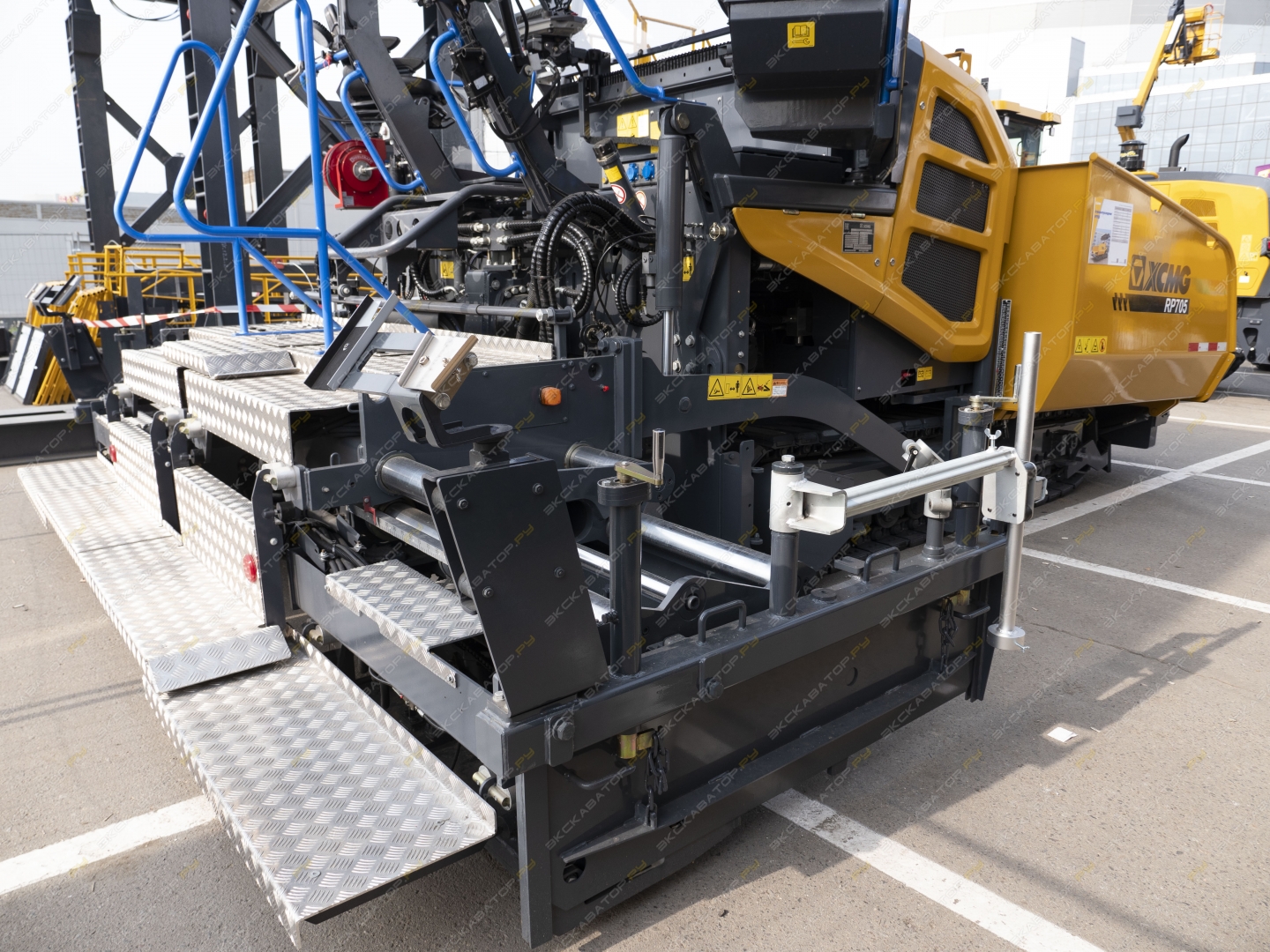 XCMG RP705 [7]