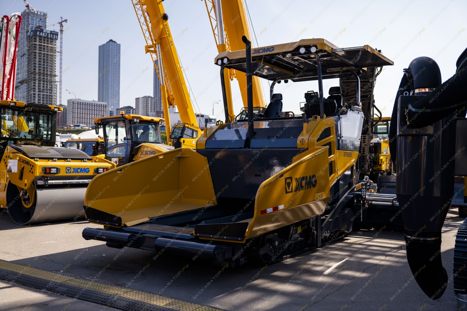 XCMG RP905S [1]