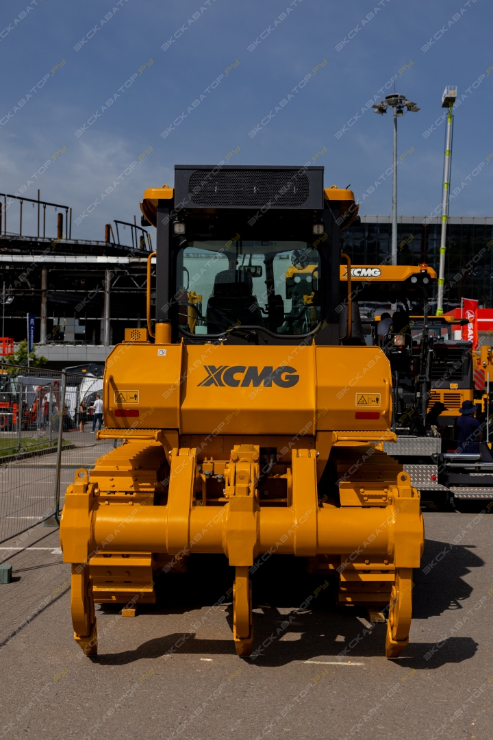 XCMG D5AT [3]