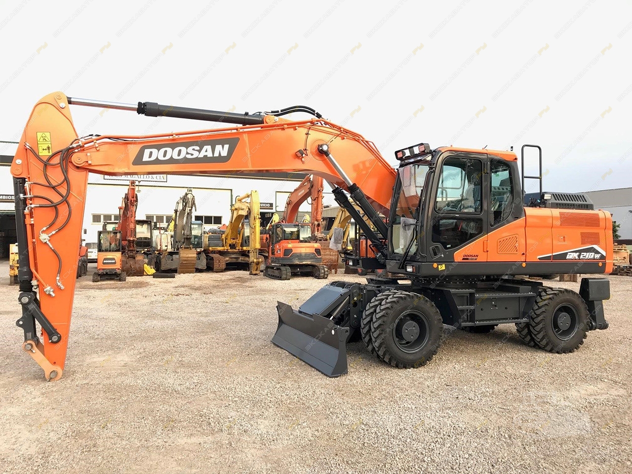 Doosan DX210W [2]