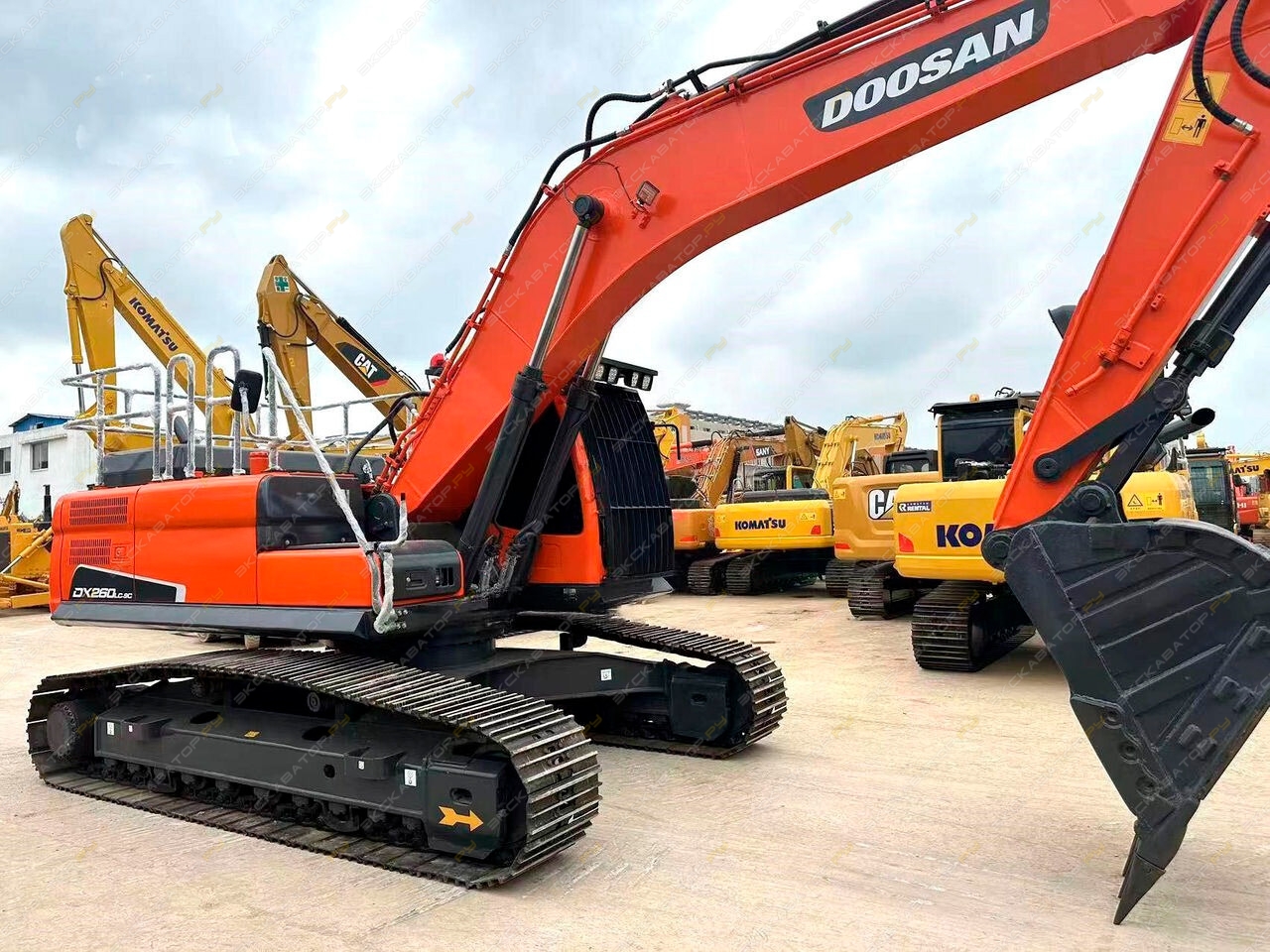 Doosan DX260LCA [1]