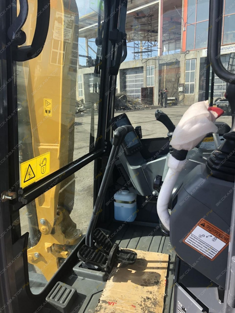 XCMG XE27U [6]