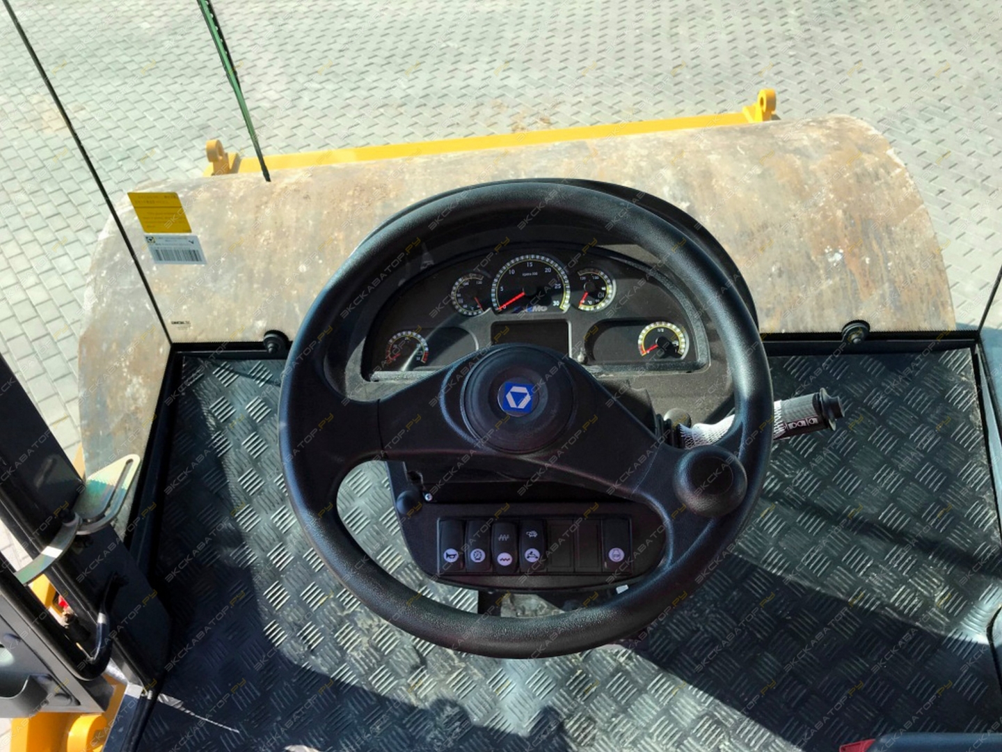 XCMG XS163 [13]