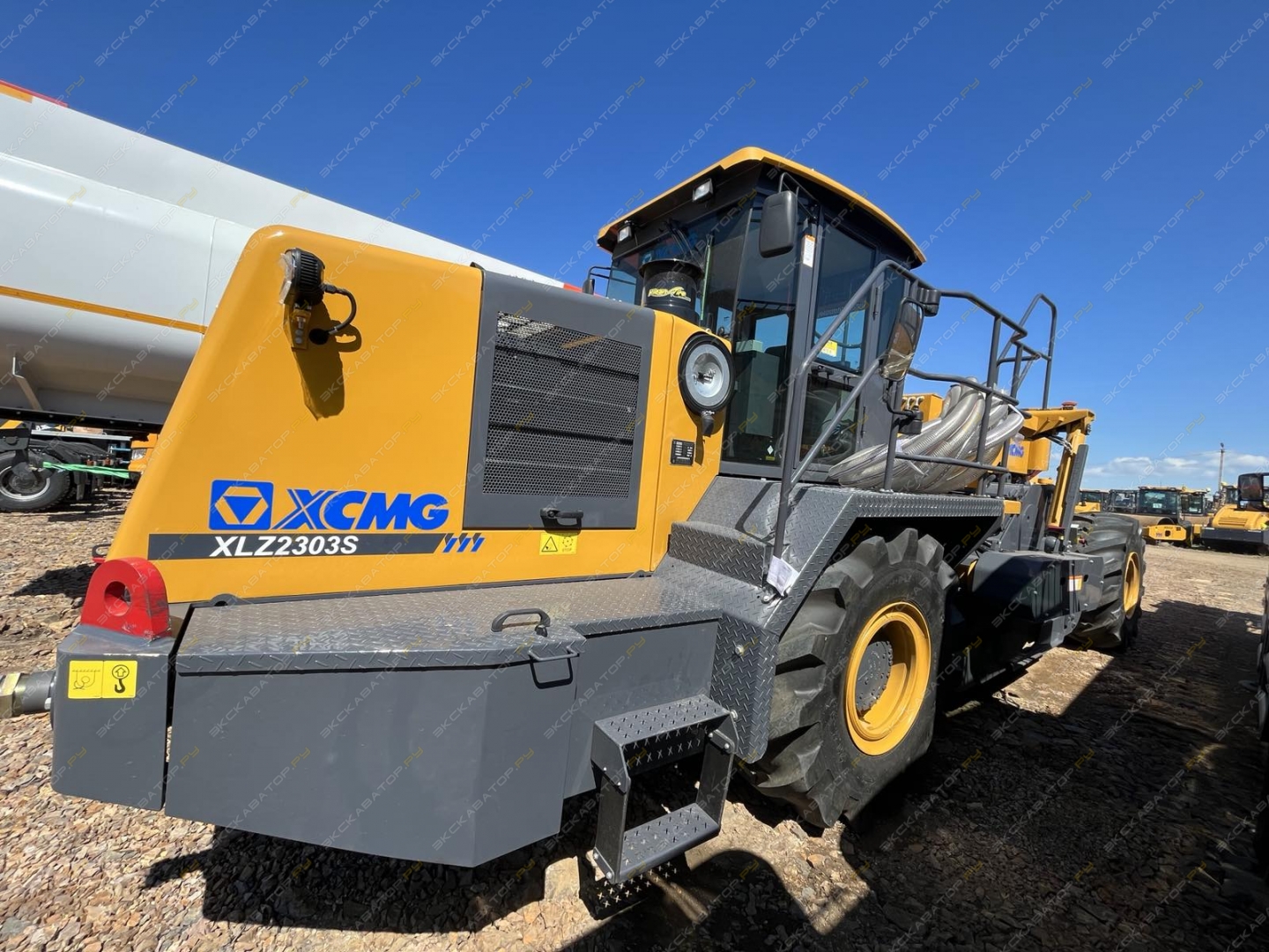 XCMG XLZ2303S [6]