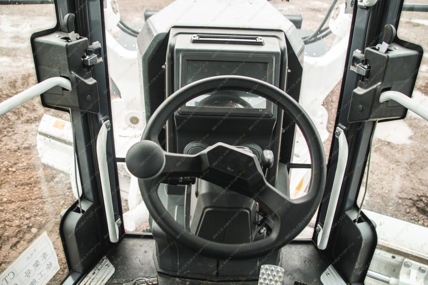 XCMG GR256 [15]