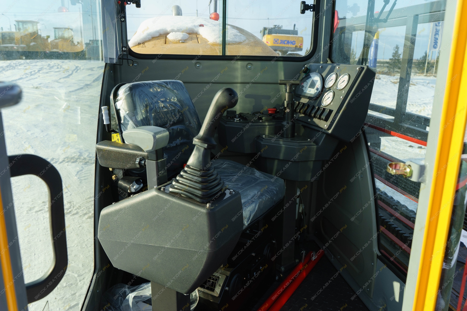 XCMG XZ230E [9]