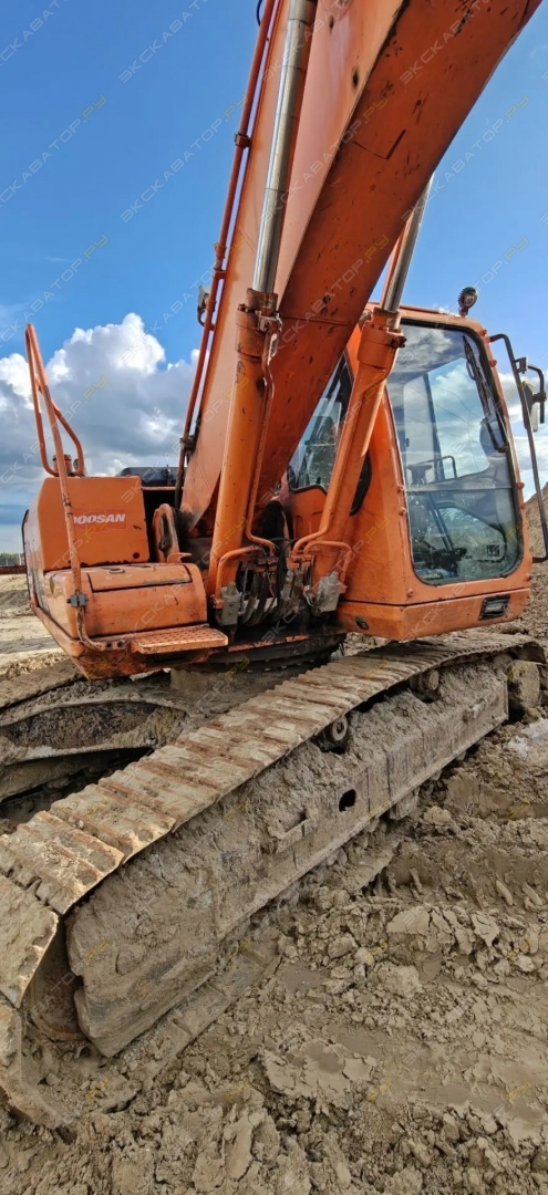 Doosan SOLAR 225NLC-V [5]
