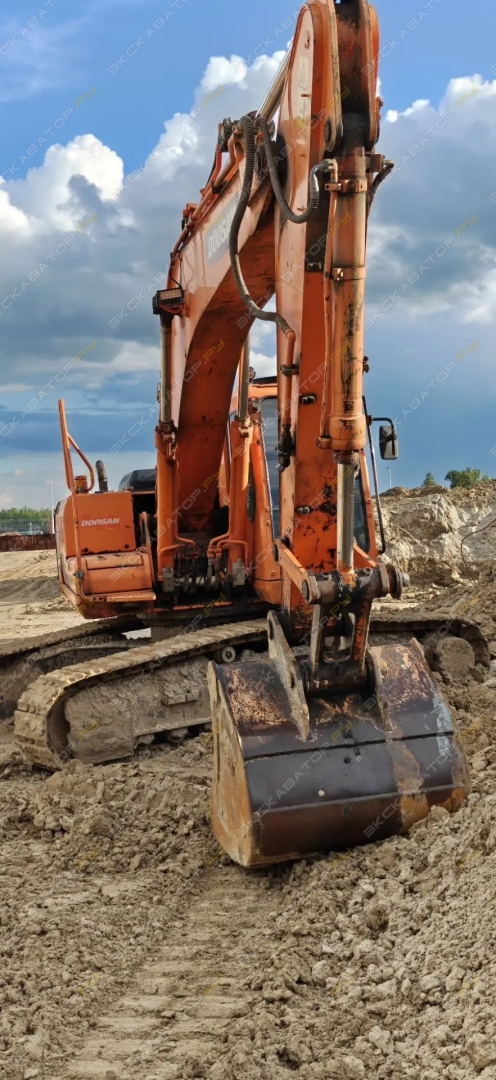 Doosan SOLAR 225NLC-V [8]