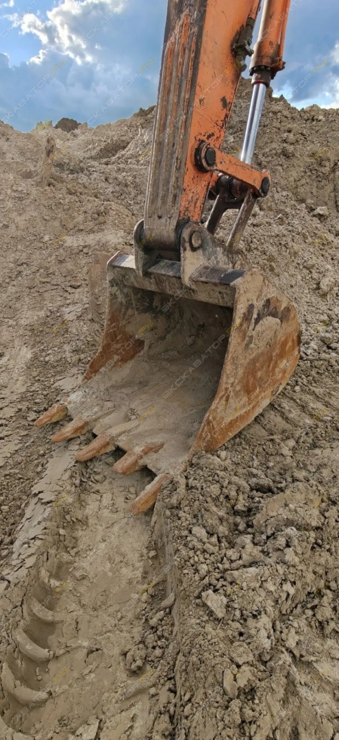 Doosan SOLAR 225NLC-V [7]