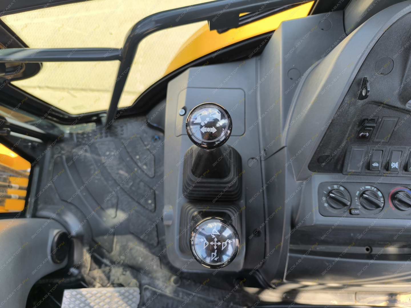 Hyundai H940S [20]