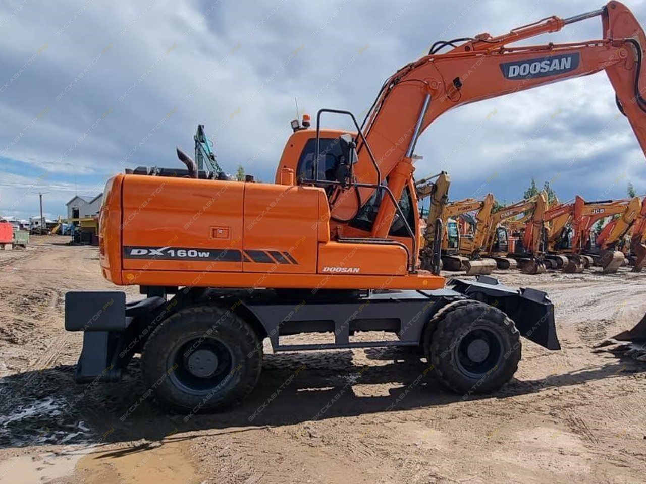 Doosan DX160W [2]