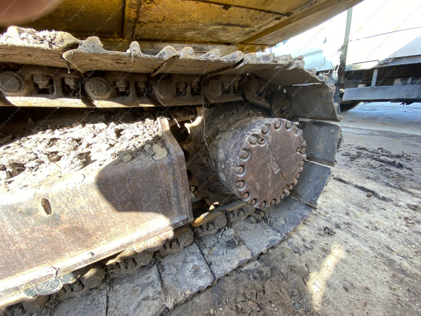 Komatsu PC200-7 [5]