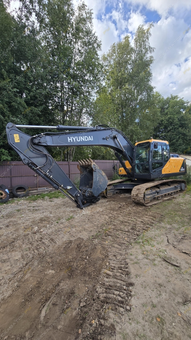 Hyundai HX220 [0]