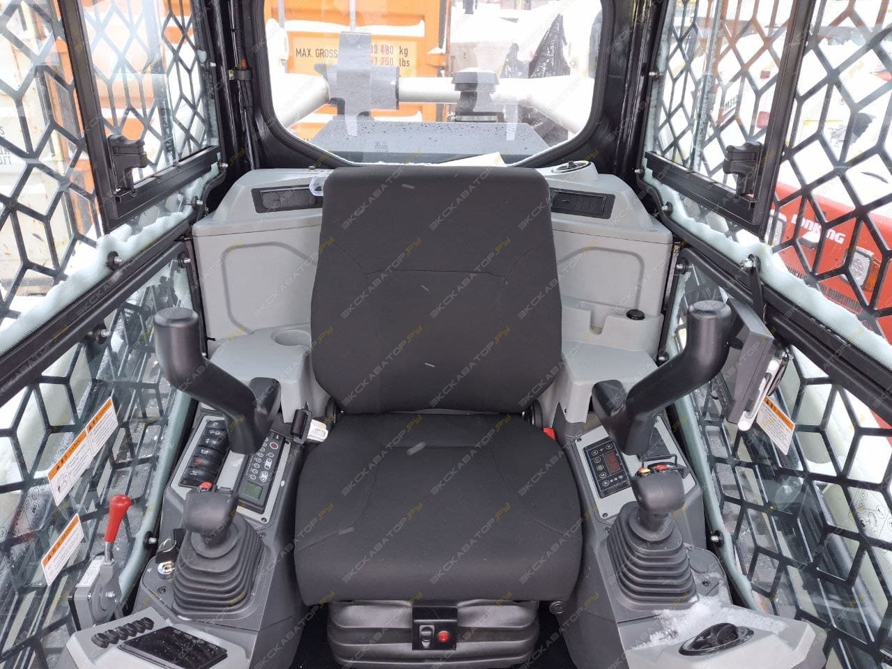 Lonking CDM315T [6]