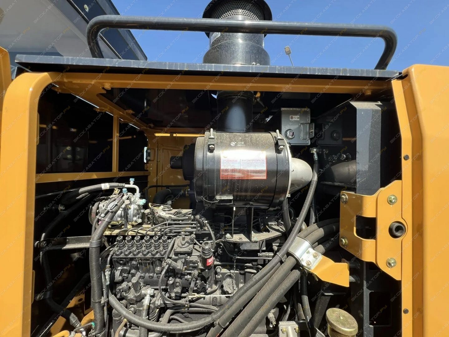 SEM 922F AWD [4]