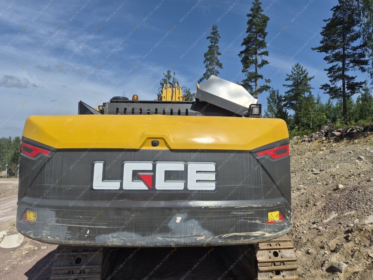 LGCE (SDLG) E6415H [4]