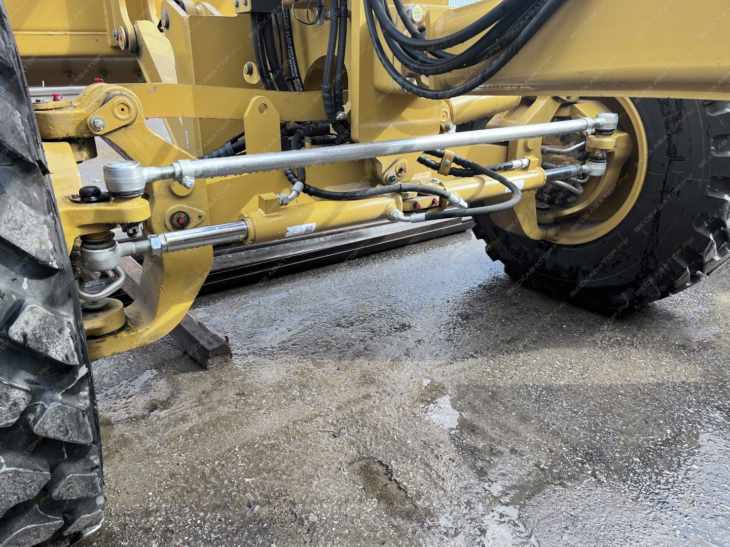 SEM 922AWD [7]
