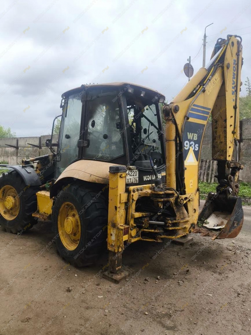 Komatsu WB93S-5 [2]
