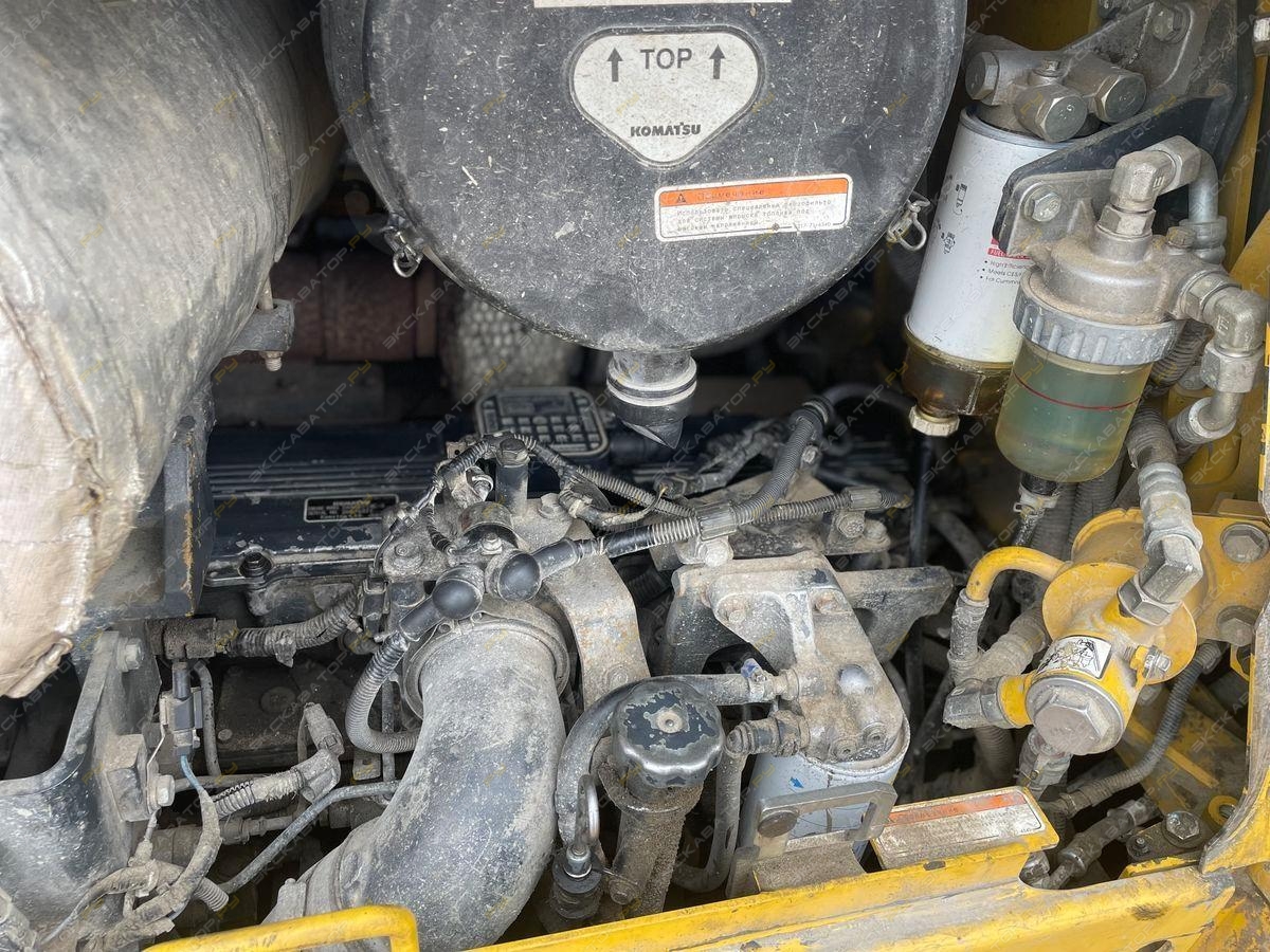 Komatsu D65PX-16 [11]