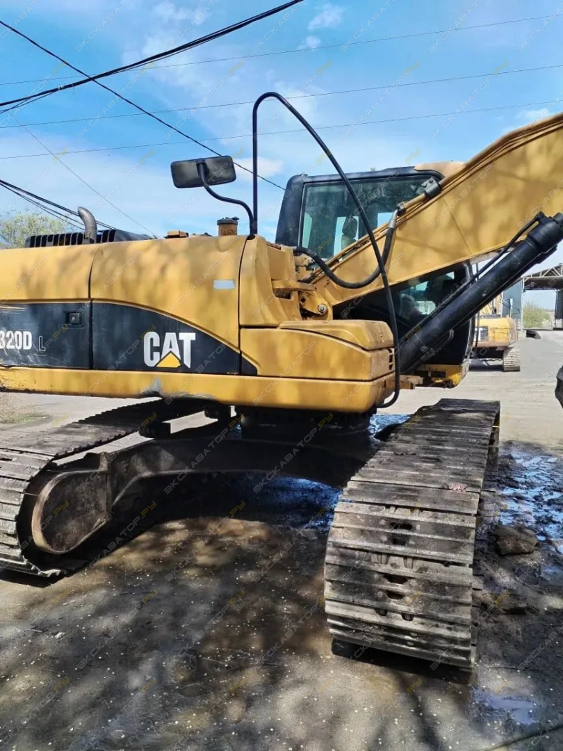 Caterpillar 320D L [10]