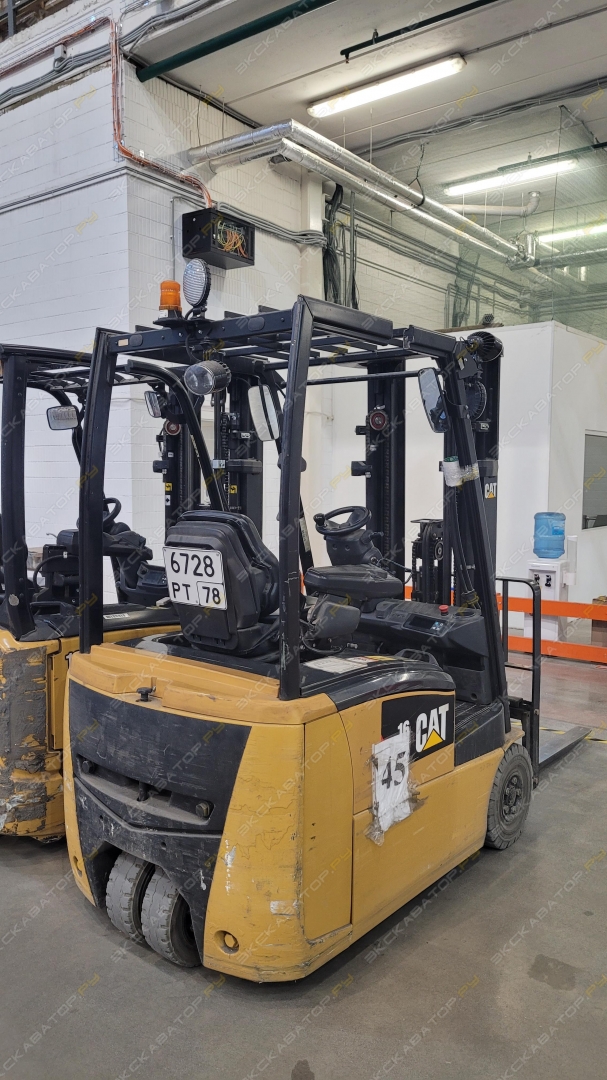 Caterpillar EP16CPNT [2]
