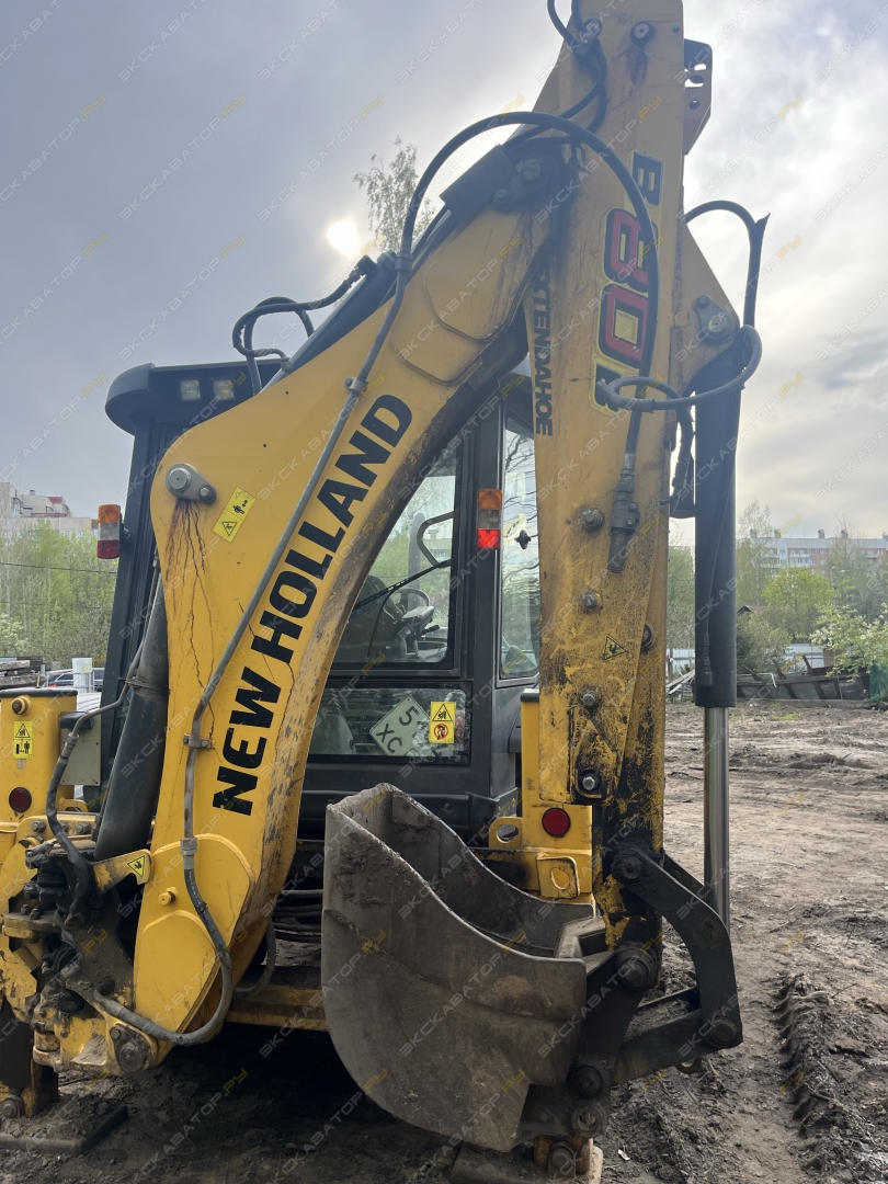 New Holland B80B [3]