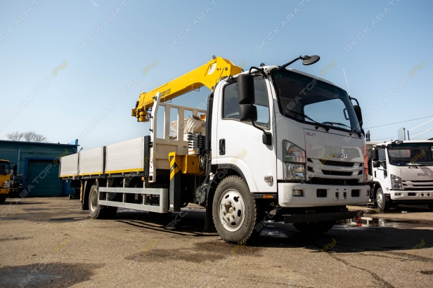 Isuzu Elf [3]