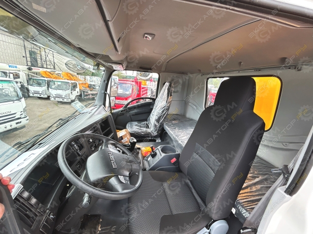 Isuzu Giga [11]