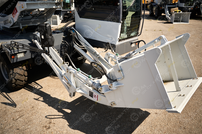 Yugong SDM3000 [8]