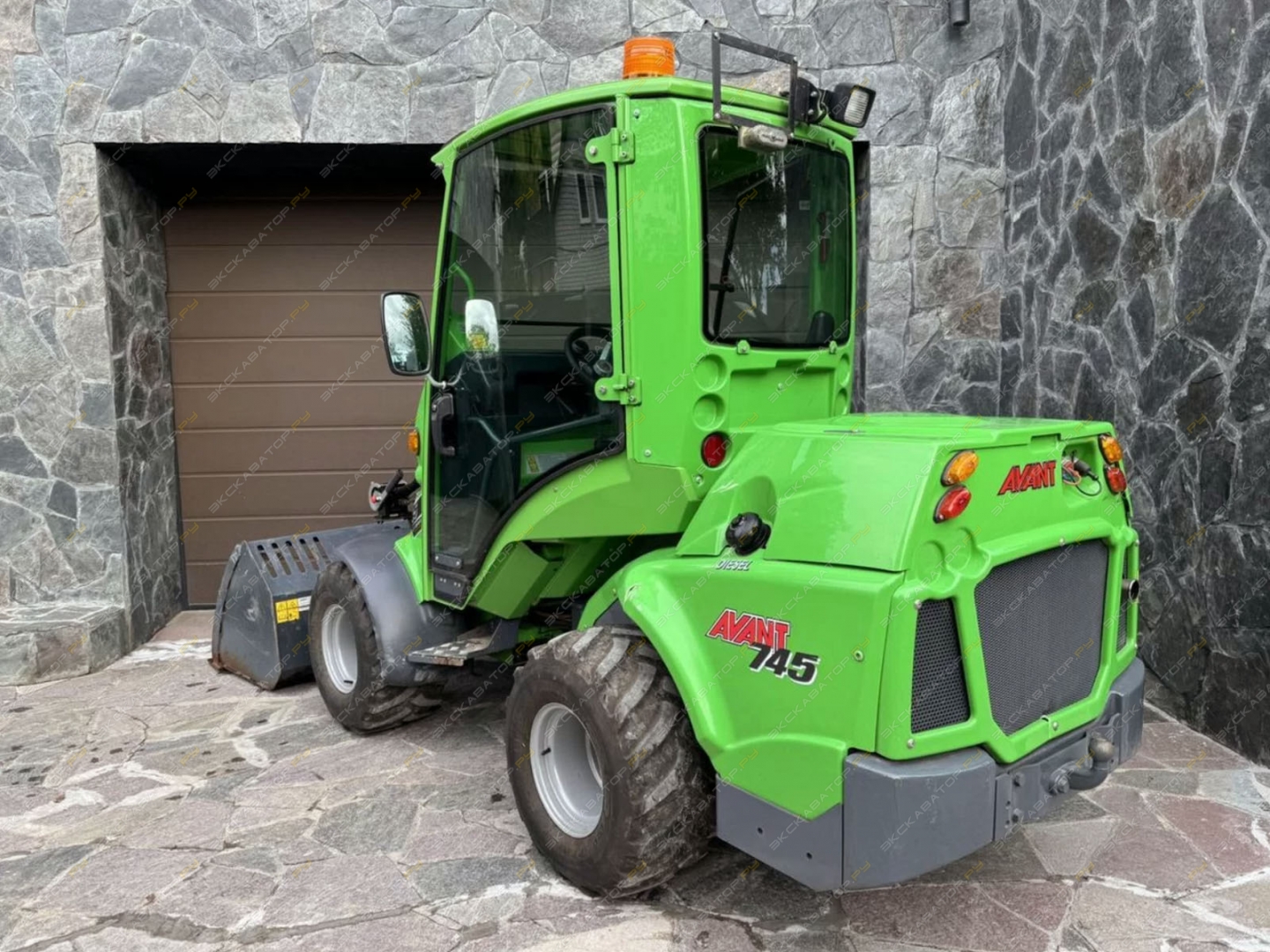 Avant 745 [4]