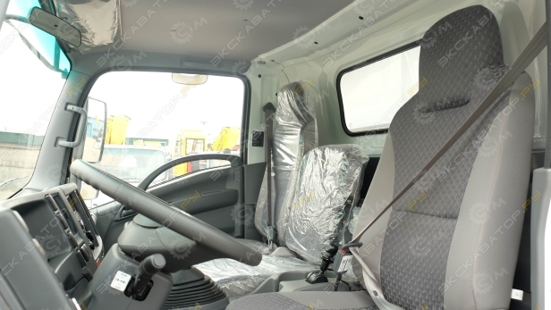 Isuzu Elf [12]