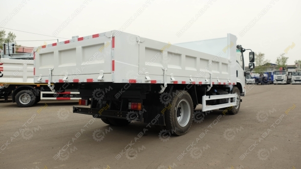Isuzu Elf [3]
