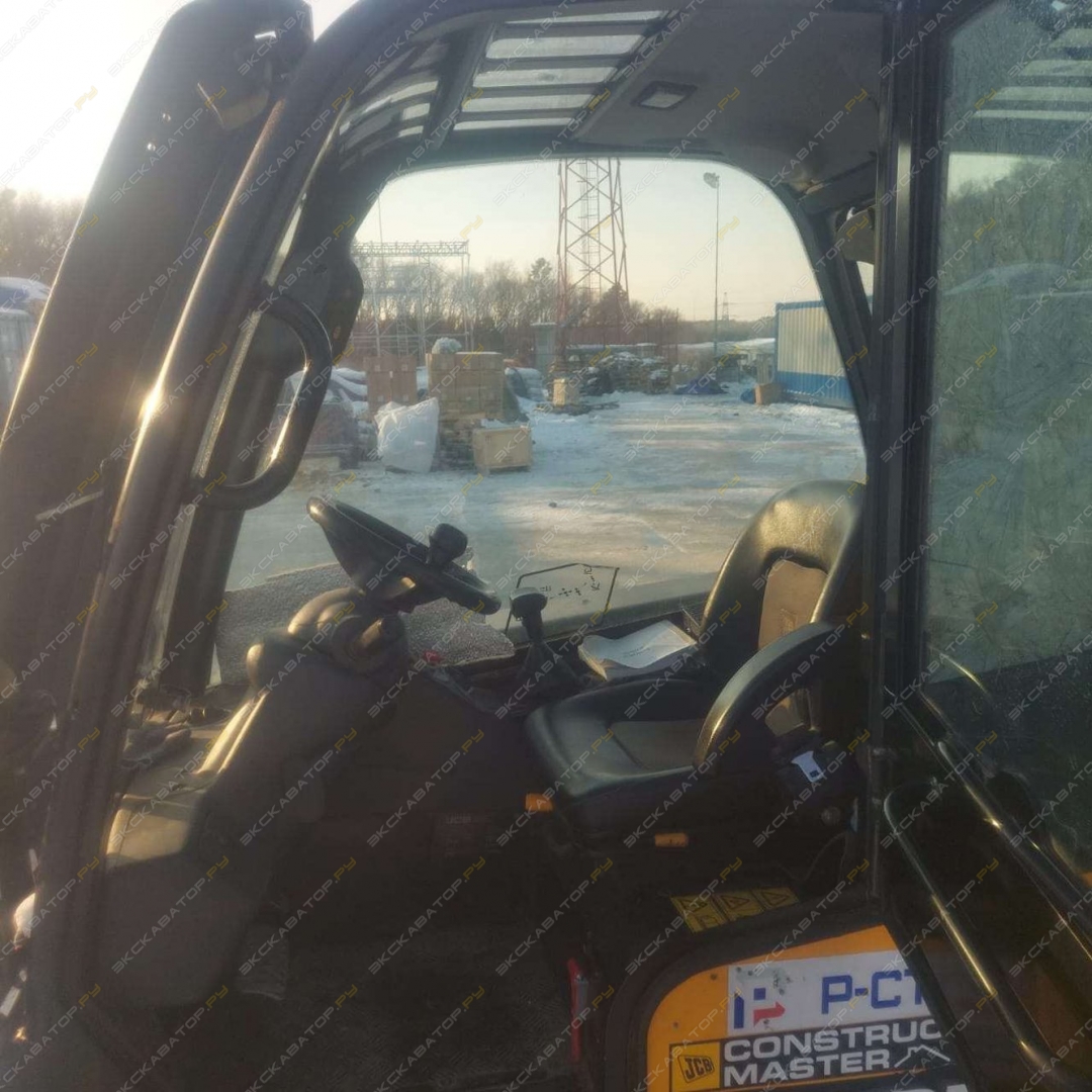 JCB 30D4X4 CON [8]