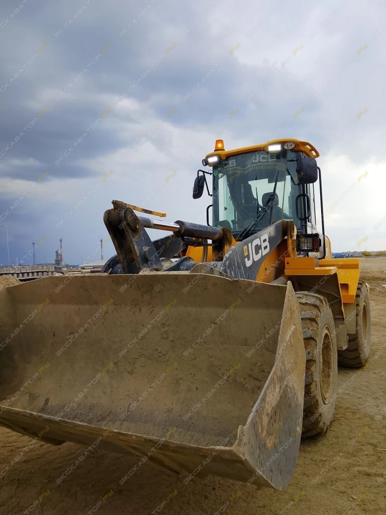 JCB 422 ZX [0]