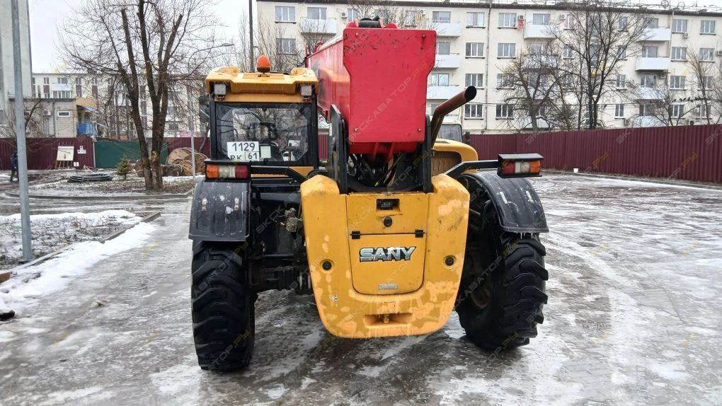 Sany STH1056A [3]