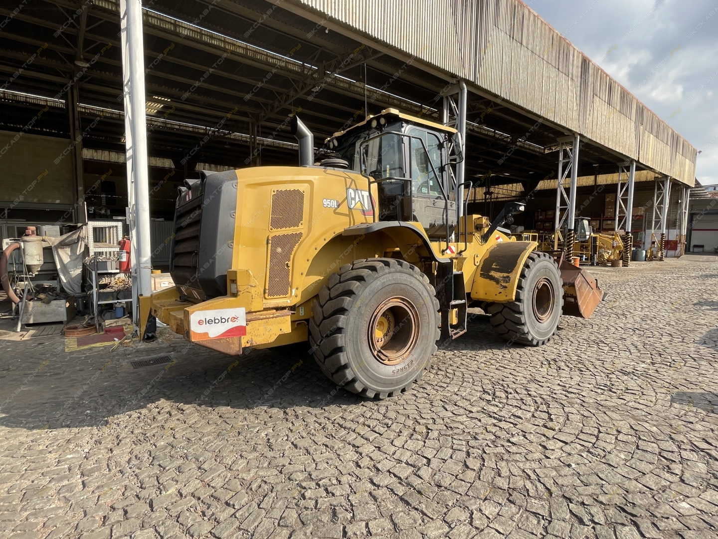 Caterpillar 950L [1]