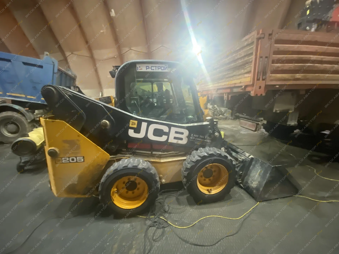 JCB 205T [0]
