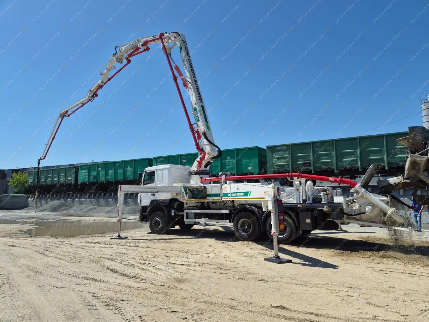 XCMG HB37V [1]