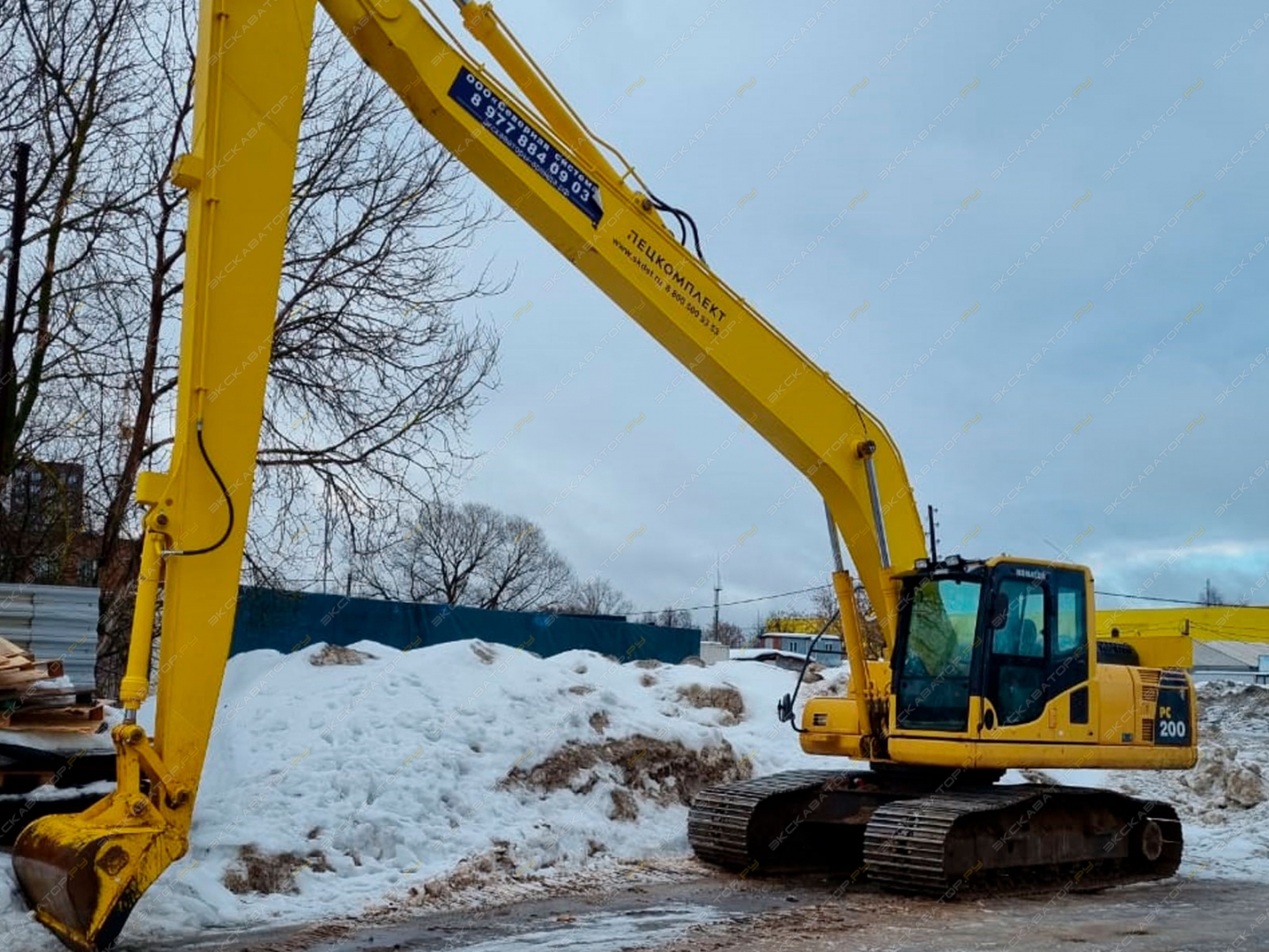 Komatsu PC200-8M0 [2]