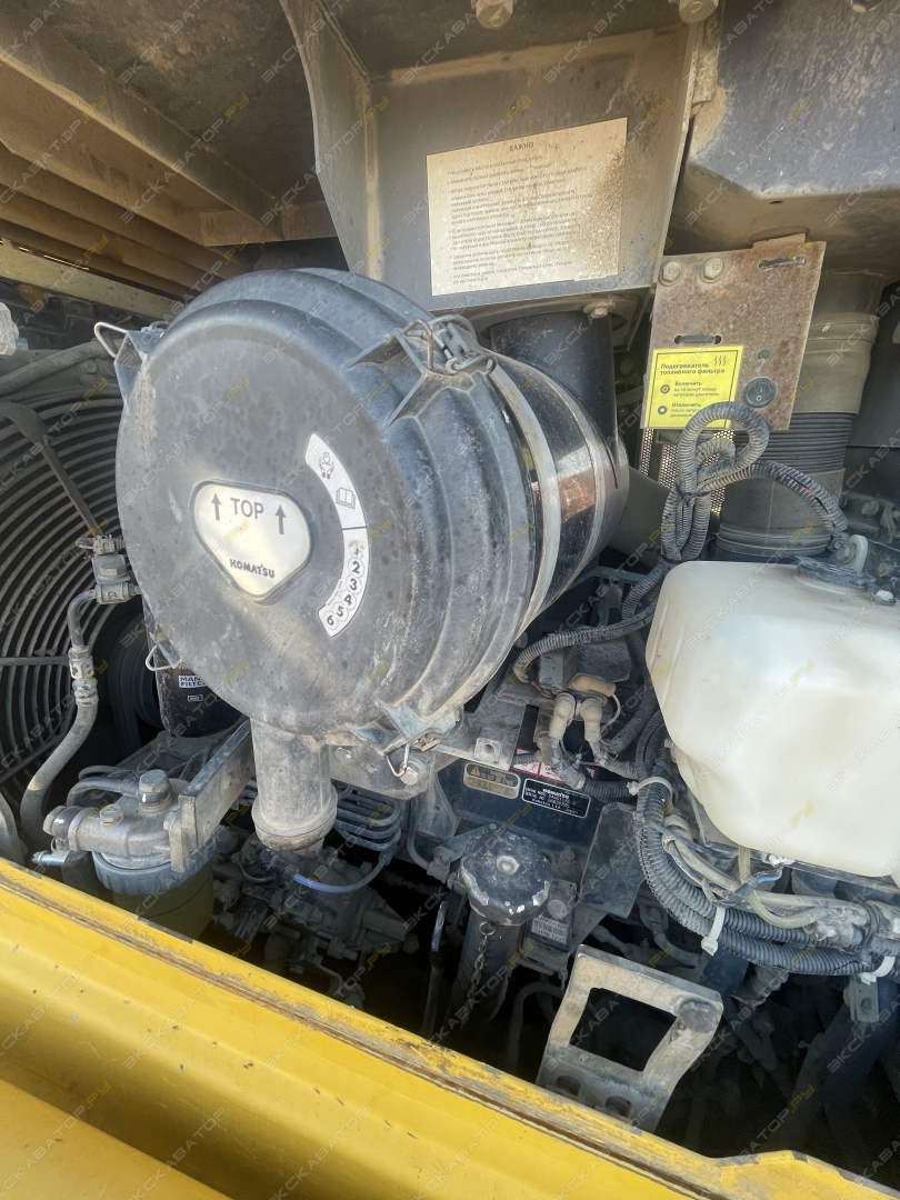 Komatsu D63E-12 [8]