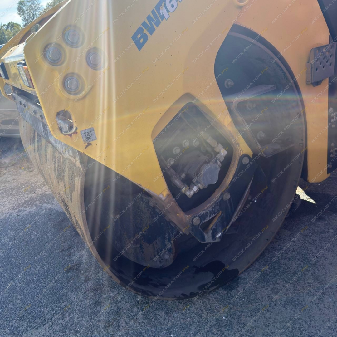 Bomag BW 161 AD-4 [11]