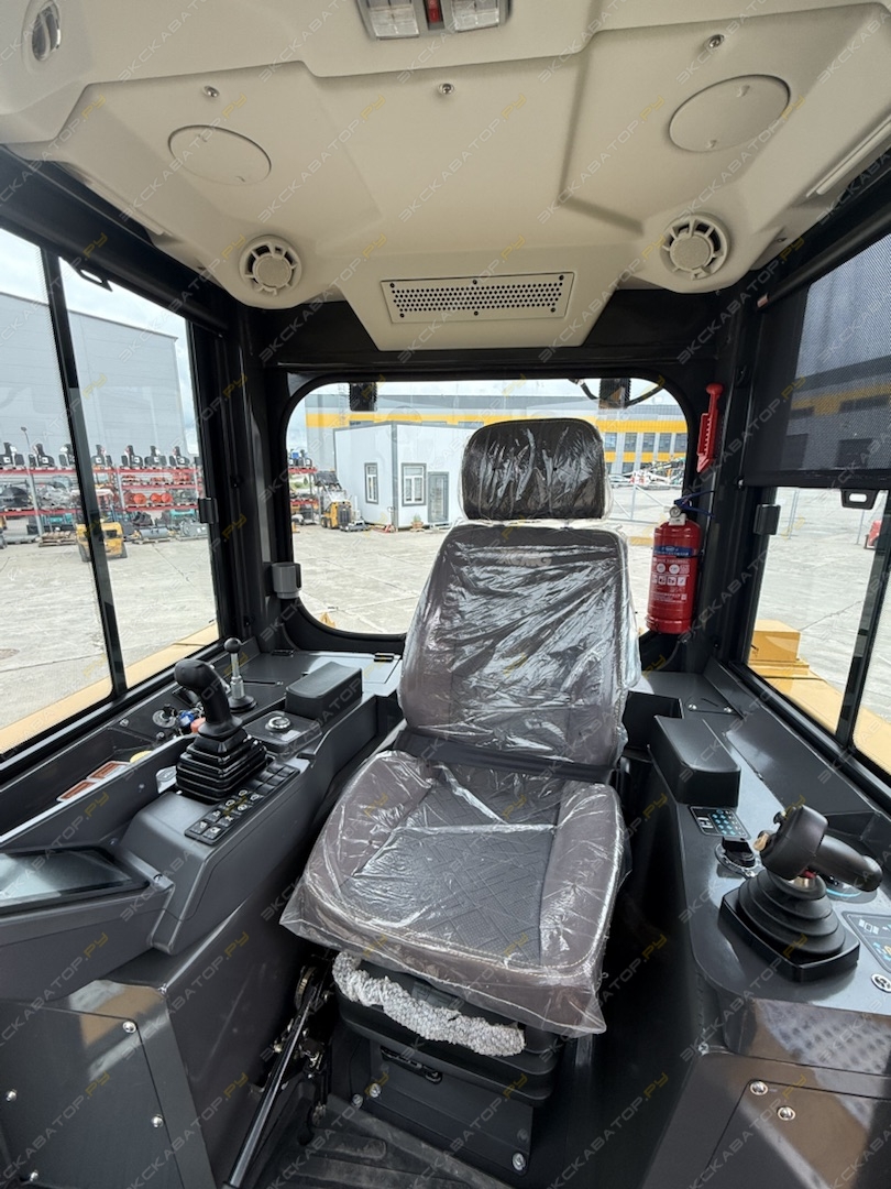 XCMG D260 [7]