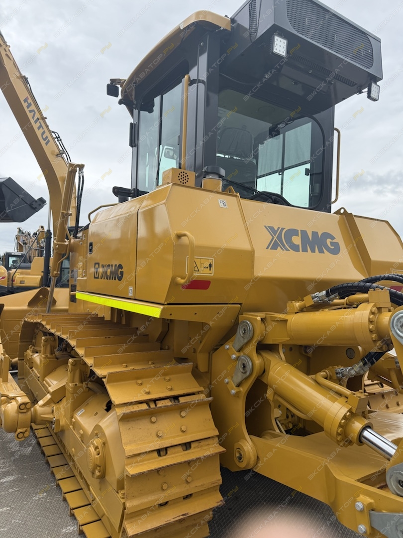 XCMG D260 [9]