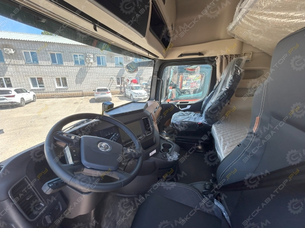 Shacman SX4188YY381 [3]